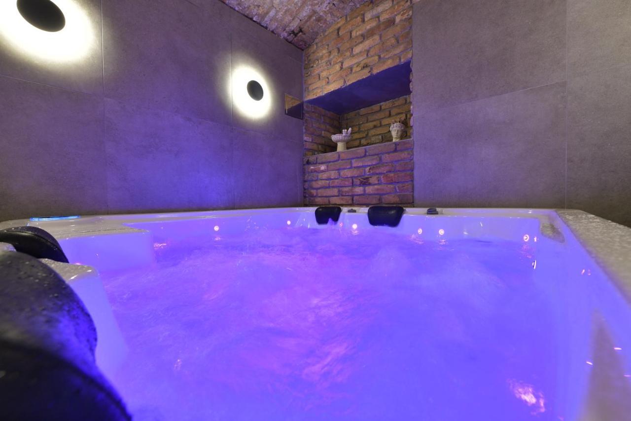 Royal Wellness And Spa Ruma Exteriör bild